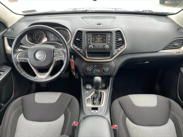2016 Jeep Cherokee Altitude