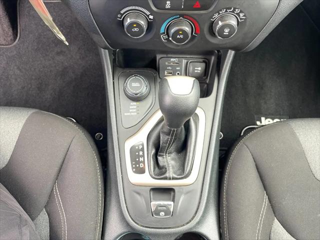 2016 Jeep Cherokee Altitude