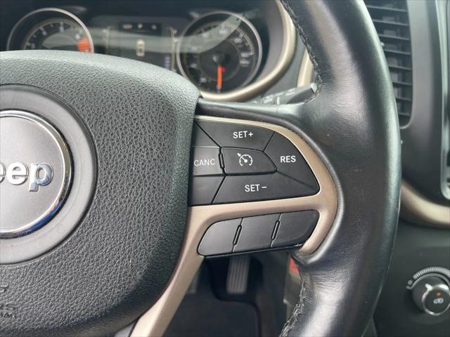 2016 Jeep Cherokee Altitude
