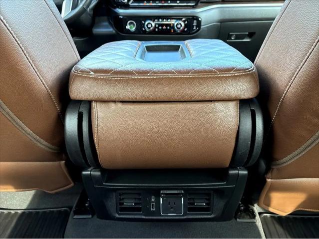 2023 GMC Sierra 1500 4WD Crew Cab Short Box Elevation with 3SB