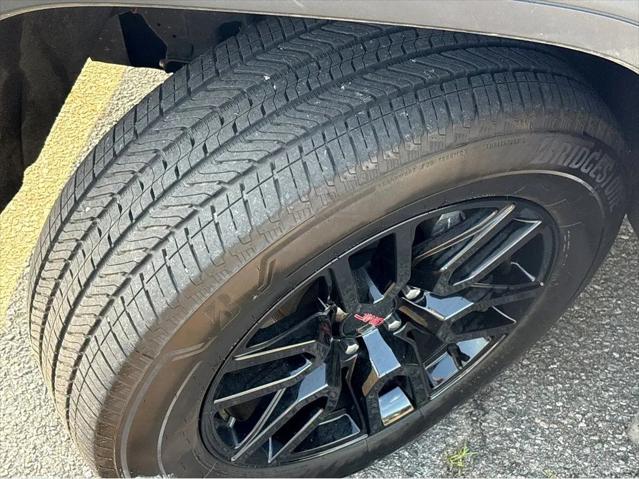 2023 GMC Sierra 1500 4WD Crew Cab Short Box Elevation with 3SB