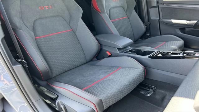 2026 Volkswagen Golf GTI SE