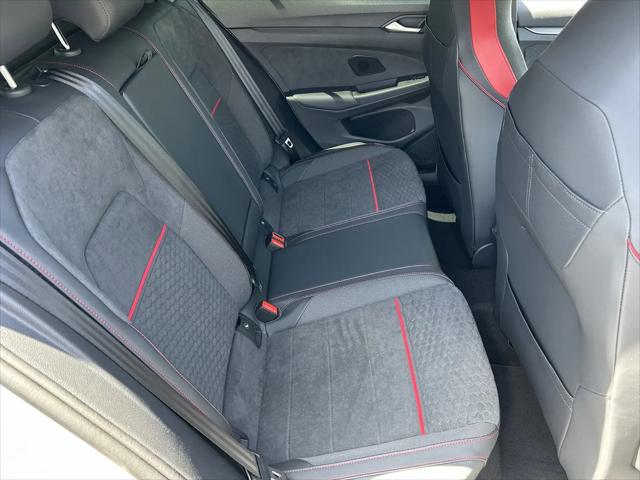 2026 Volkswagen Golf GTI SE