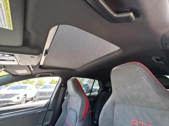 2026 Volkswagen Golf GTI SE
