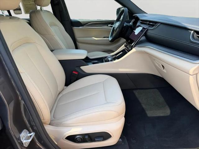 2025 Jeep Grand Cherokee Limited 4x4