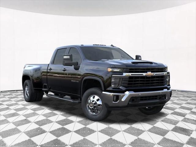 2026 Chevrolet Silverado 3500HD Crew Cab, Long Bed, LT Dual Rear Wheel, RWD