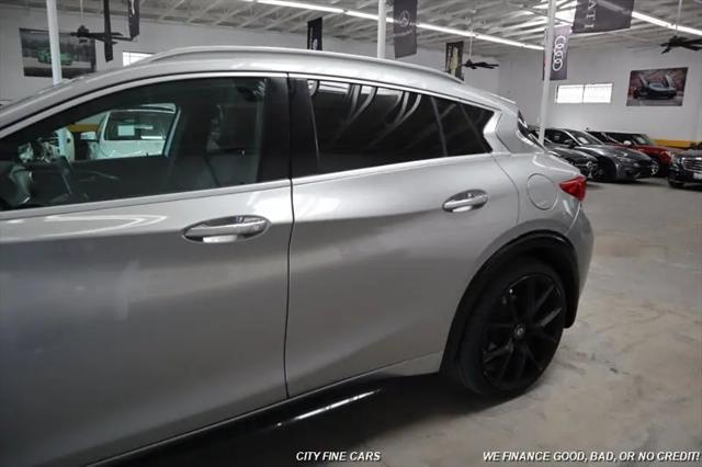 2019 INFINITI QX30 ESSENTIAL