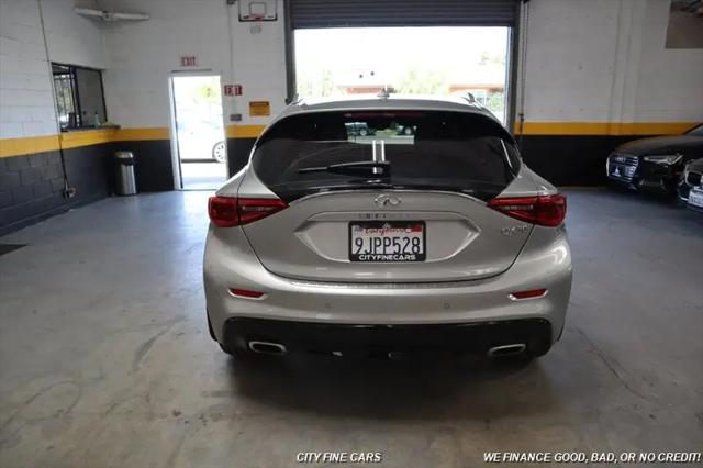 2019 INFINITI QX30 ESSENTIAL