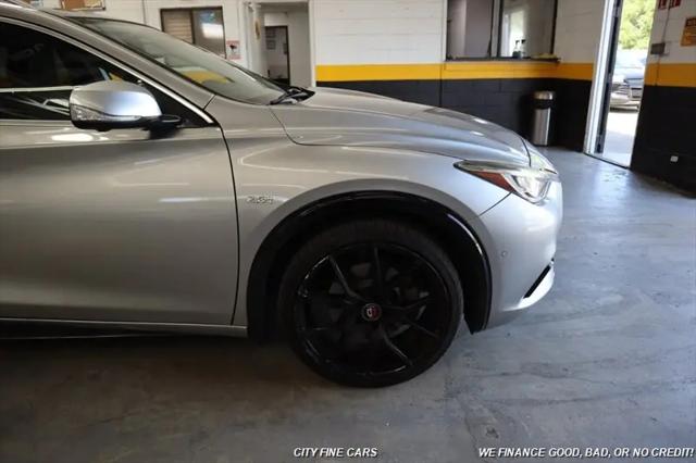 2019 INFINITI QX30 ESSENTIAL
