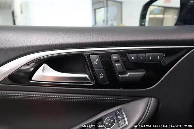 2019 INFINITI QX30 ESSENTIAL