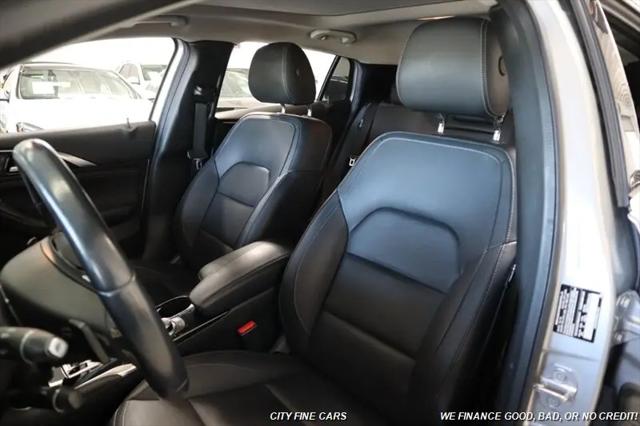 2019 INFINITI QX30 ESSENTIAL