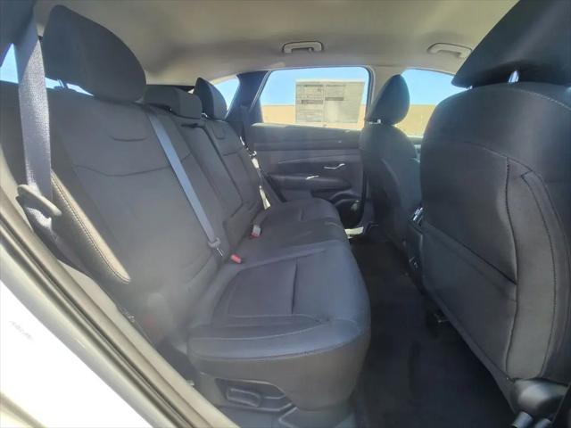 2026 Hyundai Tucson Hybrid Blue SE