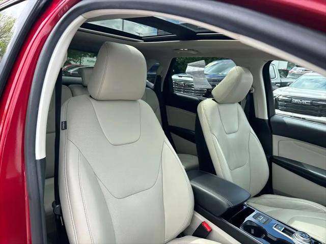 2020 Ford Edge Titanium