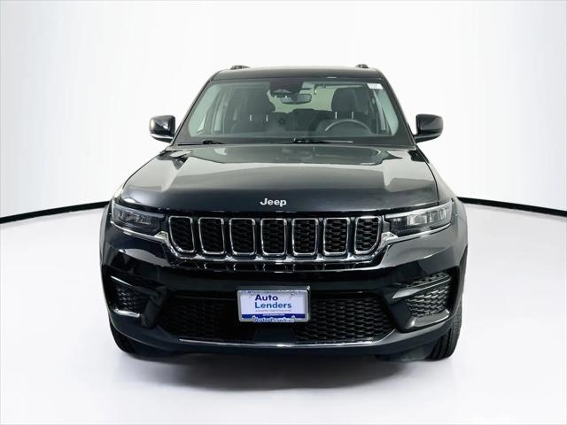 2023 Jeep Grand Cherokee Laredo 4x4