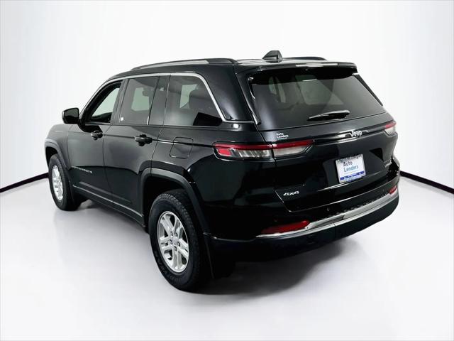 2023 Jeep Grand Cherokee Laredo 4x4