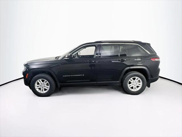 2023 Jeep Grand Cherokee Laredo 4x4
