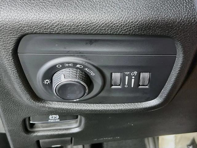2023 Jeep Grand Cherokee Laredo 4x4