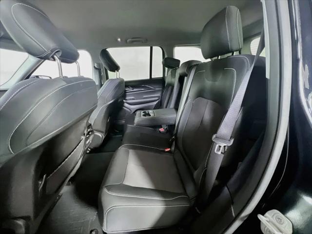 2023 Jeep Grand Cherokee Laredo 4x4