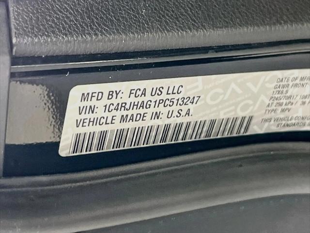 2023 Jeep Grand Cherokee Laredo 4x4