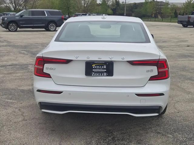 2024 Volvo S60 B5 Core Dark Theme