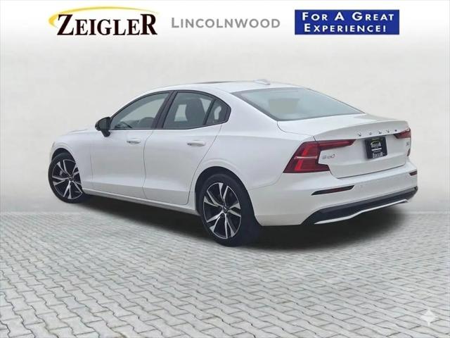 2024 Volvo S60 B5 Core Dark Theme