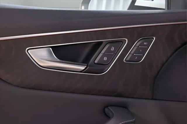 2023 Audi Q8 Premium Plus 55 TFSI quattro Tiptronic