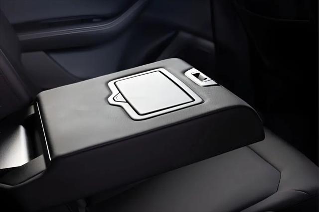 2023 Audi Q8 Premium Plus 55 TFSI quattro Tiptronic