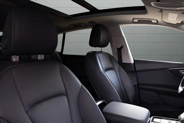 2023 Audi Q8 Premium Plus 55 TFSI quattro Tiptronic