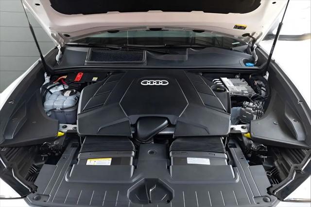 2023 Audi Q8 Premium Plus 55 TFSI quattro Tiptronic