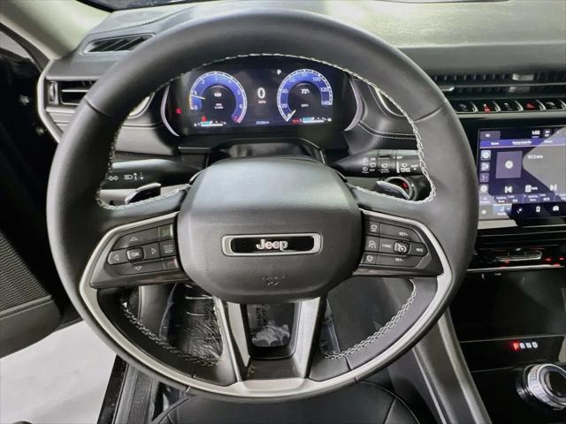 2023 Jeep Grand Cherokee Laredo 4x4
