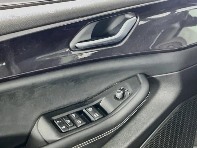 2023 Jeep Grand Cherokee Laredo 4x4