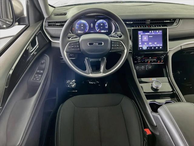 2023 Jeep Grand Cherokee Laredo 4x4