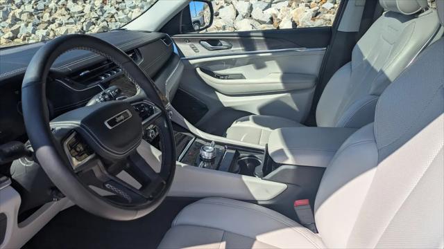 2022 Jeep Grand Cherokee L Overland 4x4