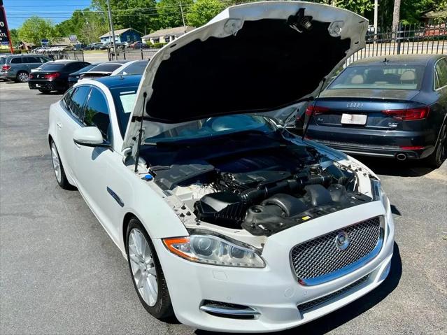 2013 Jaguar XJ Standard
