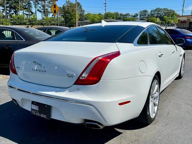 2013 Jaguar XJ Standard