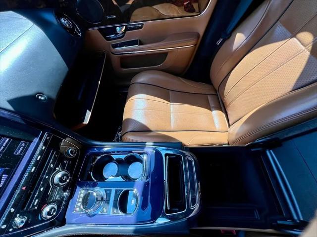 2013 Jaguar XJ Standard