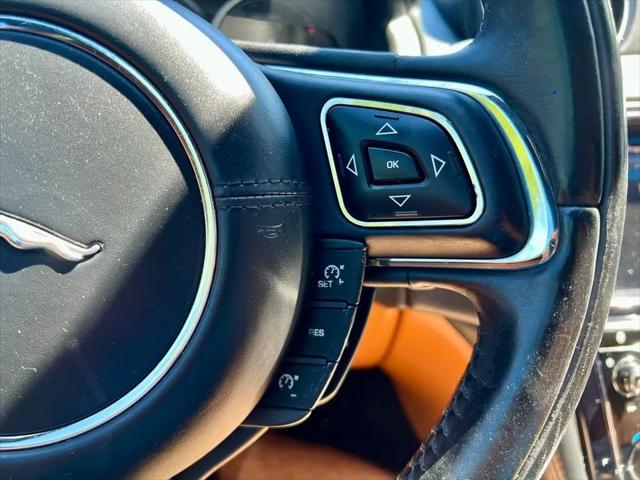2013 Jaguar XJ Standard