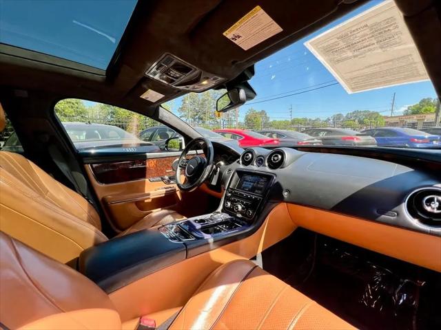2013 Jaguar XJ Standard