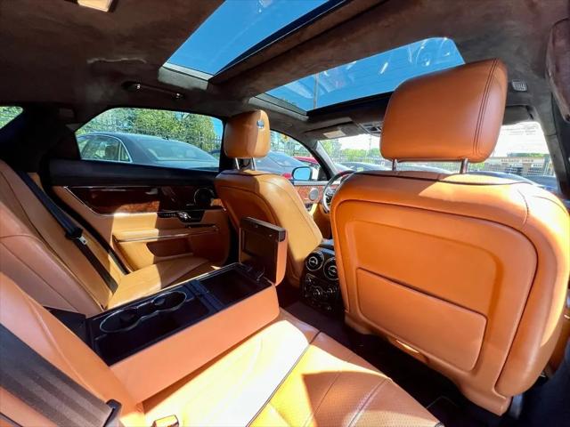 2013 Jaguar XJ Standard
