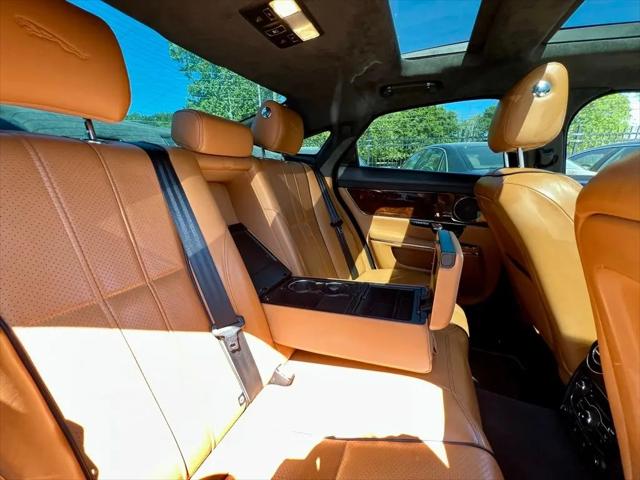 2013 Jaguar XJ Standard