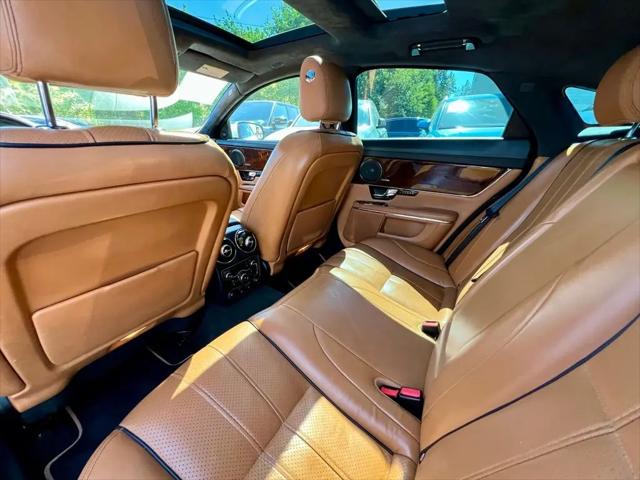 2013 Jaguar XJ Standard