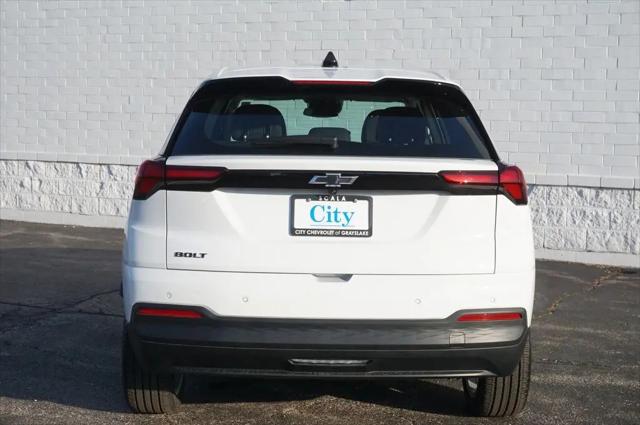 2027 Chevrolet Bolt LT FWD