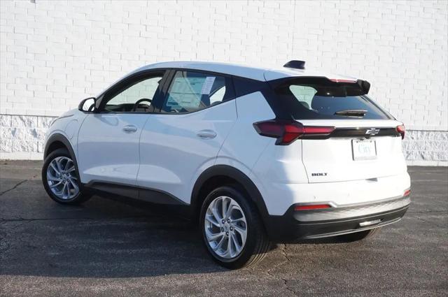 2027 Chevrolet Bolt LT FWD