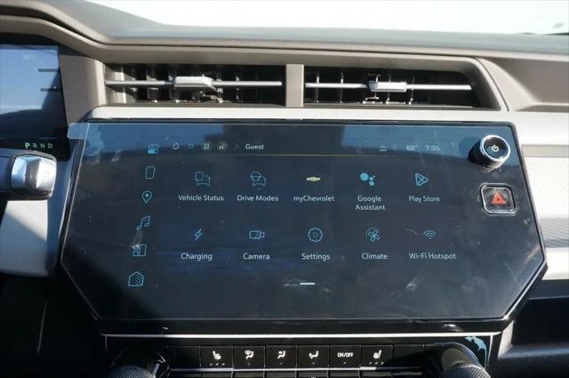 2027 Chevrolet Bolt LT FWD