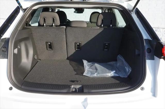 2027 Chevrolet Bolt LT FWD