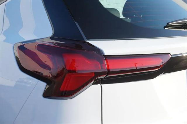 2027 Chevrolet Bolt LT FWD