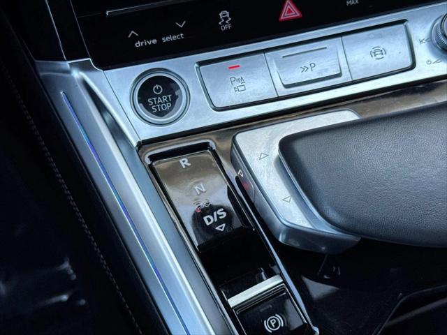 2024 Audi e-tron Prestige quattro