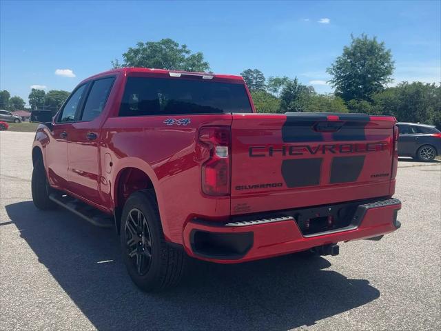 2026 Chevrolet Silverado 1500 4WD Crew Cab Short Bed Custom
