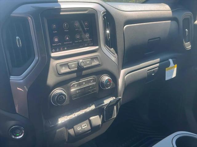 2026 Chevrolet Silverado 1500 4WD Crew Cab Short Bed Custom