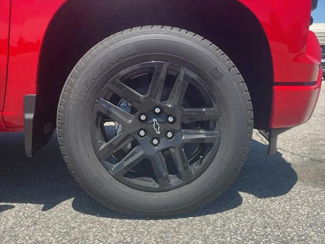 2026 Chevrolet Silverado 1500 4WD Crew Cab Short Bed Custom